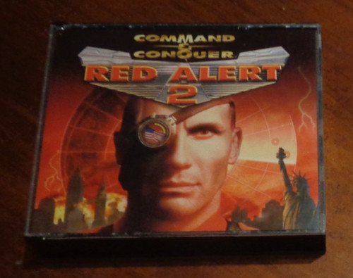 Command & Conquer: Red Alert 2 (2000) Windows box