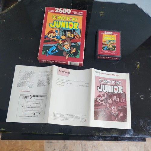 Donkey Kong Jr. (1982) NES box