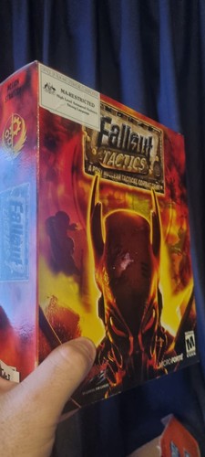 Fallout Tactics: Brotherhood of Steel (2001) Windows box