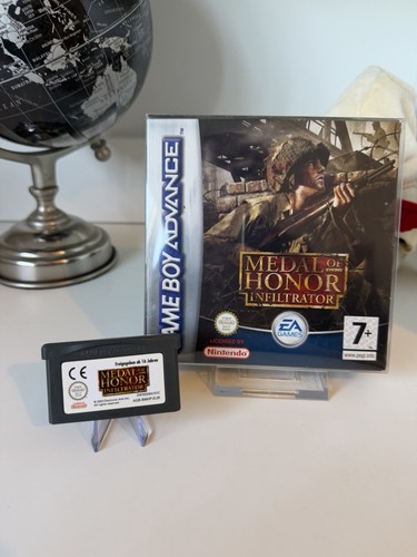 Medal of Honor: Infiltrator (2003) Game Boy Advance box