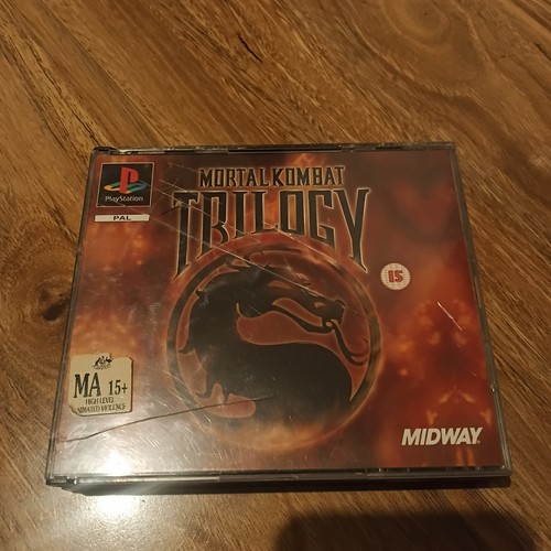 Mortal Kombat Trilogy (1996) DOS box