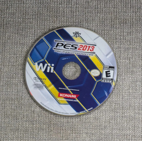 Pro Evolution Soccer 2013 (2012) PlayStation 2 box