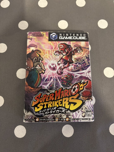 Super Mario Strikers (2005) GameCube box